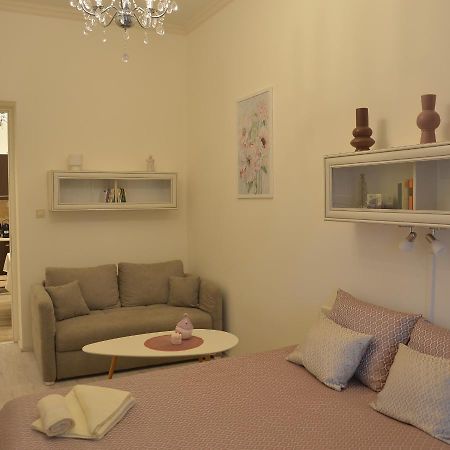 Elegant Apartman エゲル エクステリア 写真